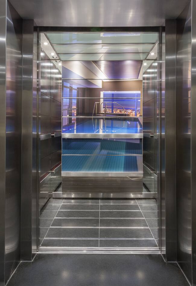 img_The_Westin_650x950_pic1